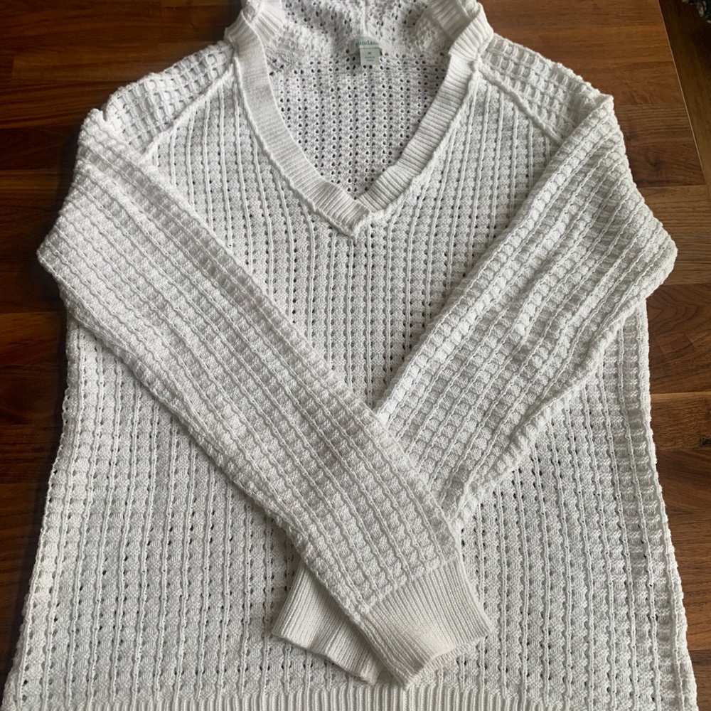 Sundance Women's Cream V-Neck Sweater Hood NWOT Gorgeous Layering piece